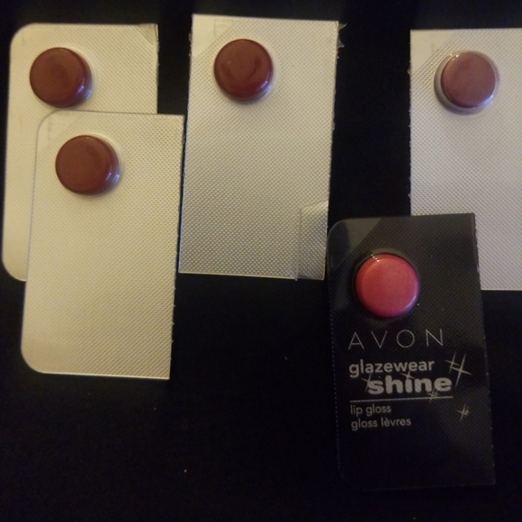 Extra lasting lipstick samples 18 - Picture 4 of 7